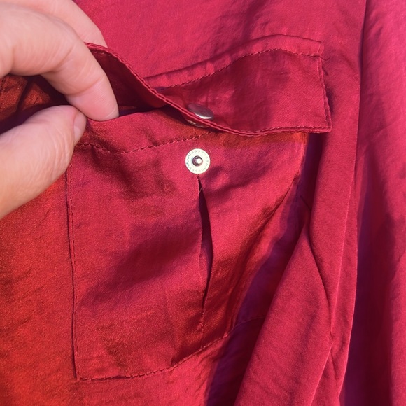 L Diva Red Silky Shirt Button Down Collar Belt Two Front Pockets - Picture 13 of 14